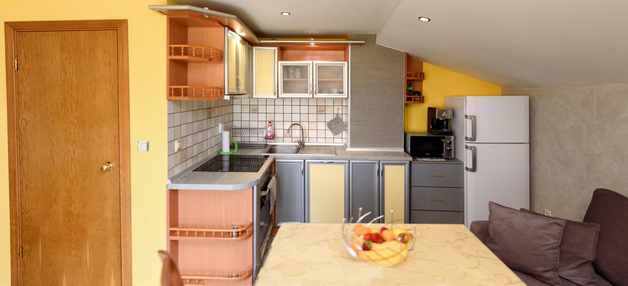 Guest House Ianis Paradise نيسيبار المظهر الخارجي الصورة